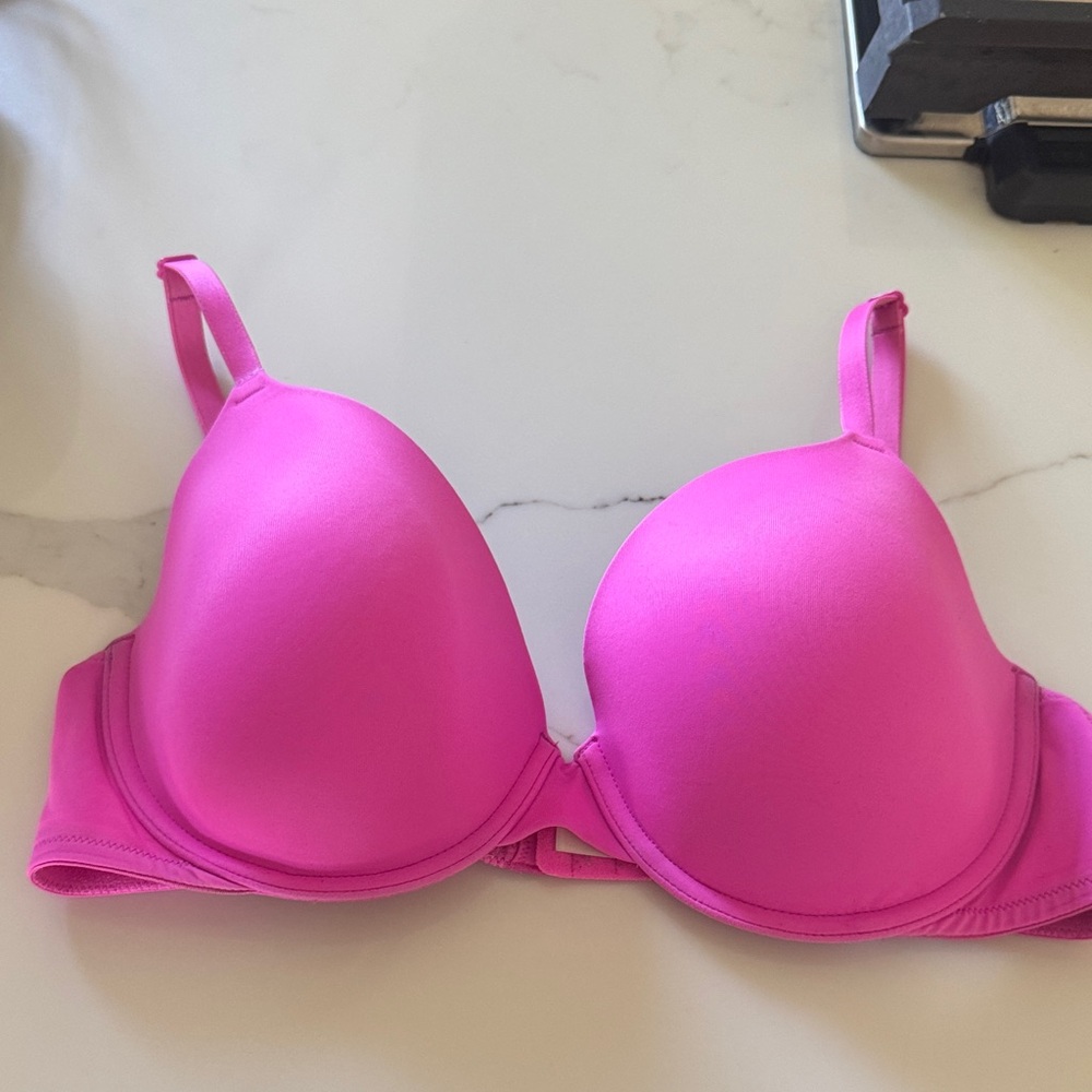 Victoria's Secret Fuchsia Bra